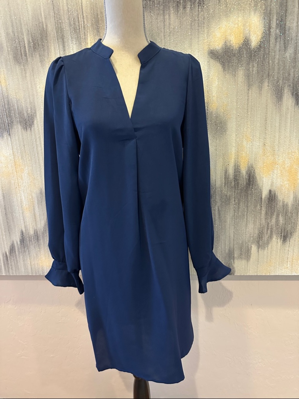 Classic Navy Long-Sleeve V-Neck Shift Dress